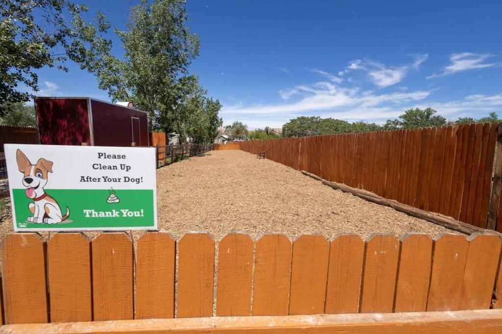 Desert Glamping Getaway Near Moab Arches Villa Esterno foto