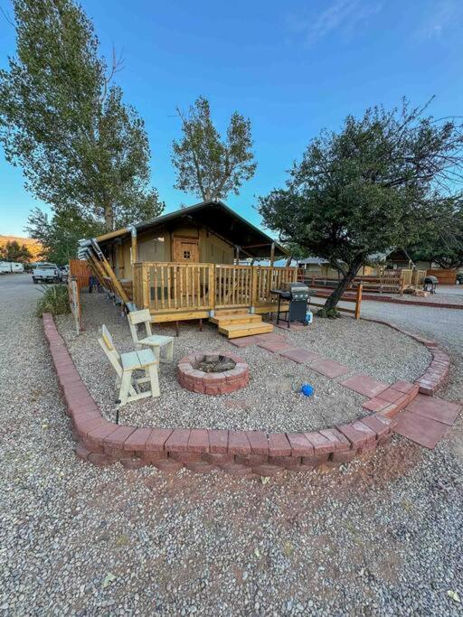 Desert Glamping Getaway Near Moab Arches Villa Esterno foto